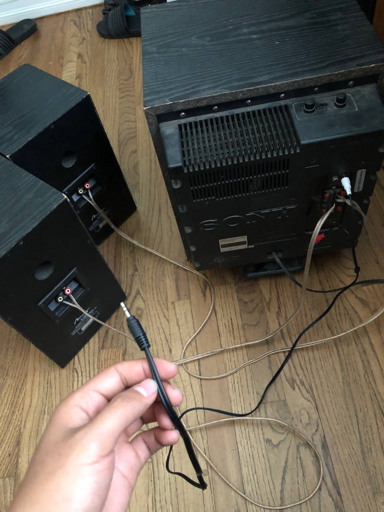 how to connect subwoofer to pc?