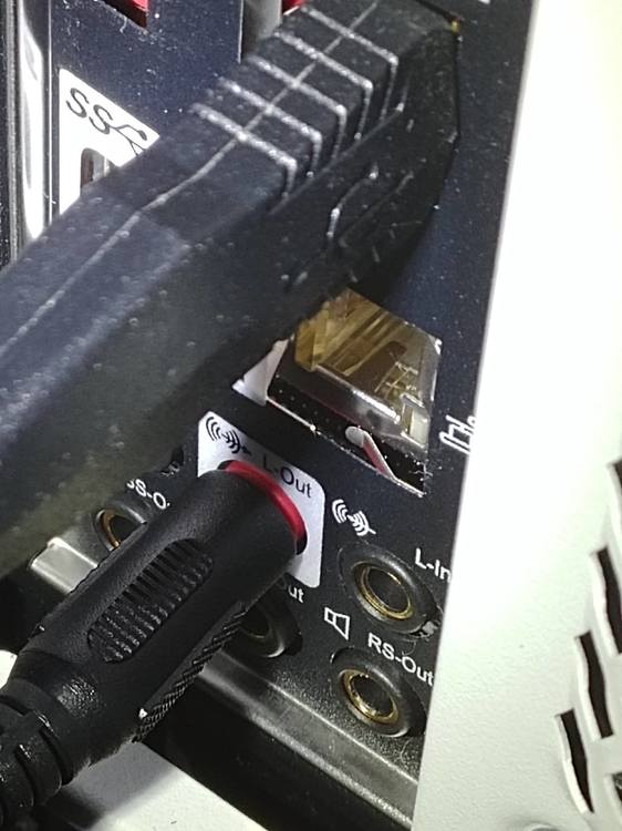 Short RCA audio jack input doesn't fit in motherboard - Audio - Linus